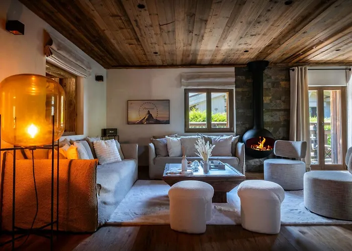 Snow - Ovo Network Chalet