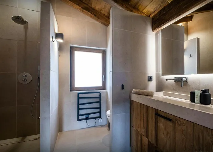 Snow - Ovo Network Chalet *